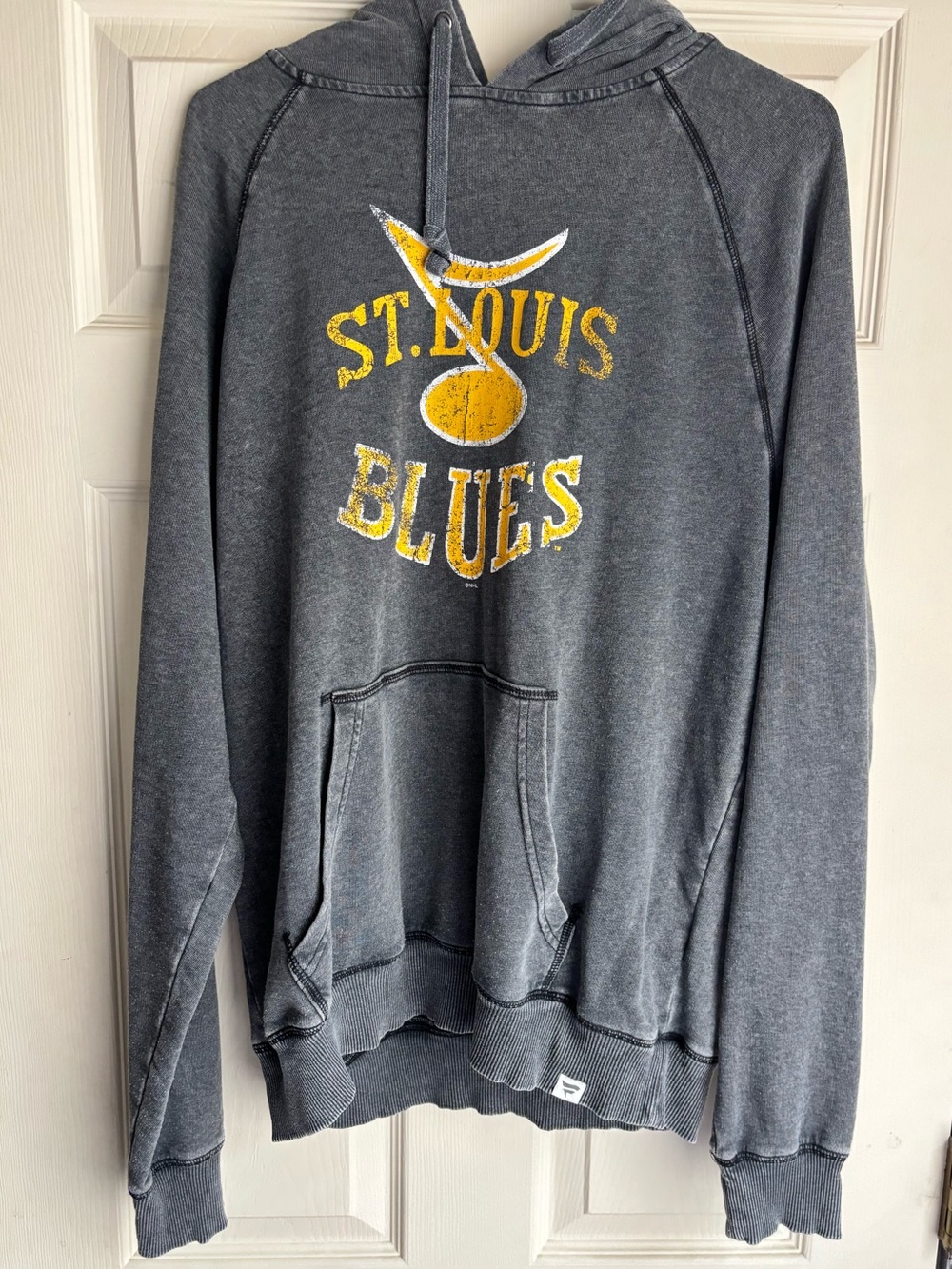 Vintage Fanatics Gray St. Louis Blues hooded sweatshirt with throwback logo